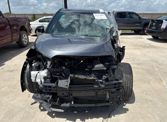 
								Salvaged Cars 2023 Nissan kicks full									