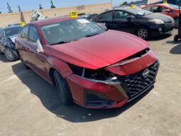 Salvaged Cars 2023 Nissan Altima