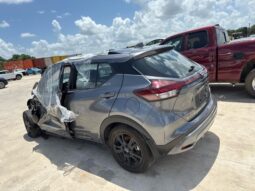 Salvaged Cars 2023 Nissan kicks