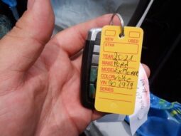 
										Salvaged Cars 2021 Ford Explorer full									
