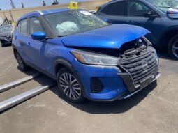 Salvaged Cars 2023 Nissan kicks