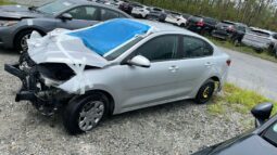 Salvaged Cars 2022 Kia Rio