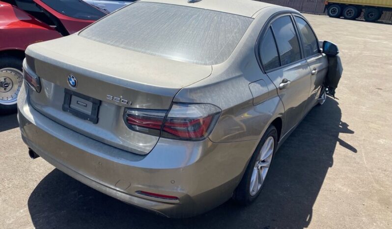 
								Salvaged Cars 2016 BMW 320i full									