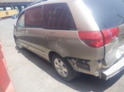 Salvaged Cars 2004 Toyota Sienna