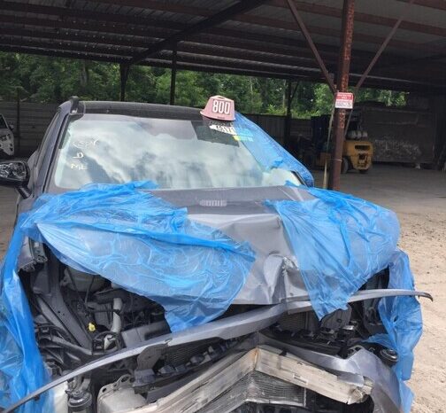 
								Salvaged Cars 2021 Kia Sorento full									