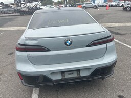 Salvaged Cars 2024 BMW 740i