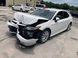 Salvaged Cars 2020 Toyota Camry