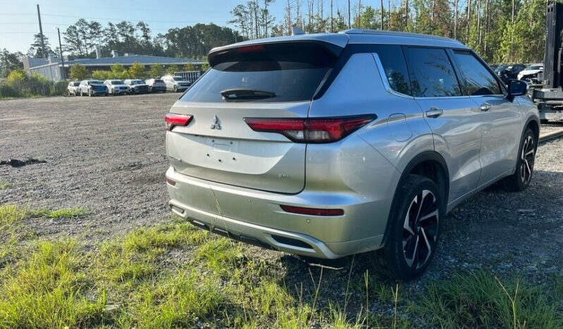 
								Salvaged Cars 2024 MITSUBISHI Outlander full									