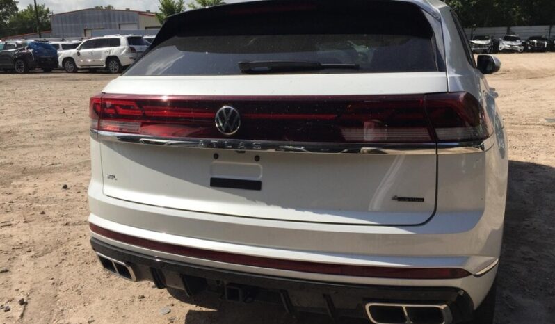 
								Salvaged Cars 2024 Volkswagen Atlas Cross Sport full									