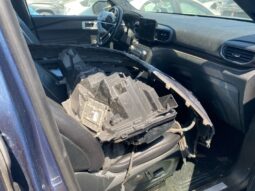 
										Salvaged Cars 2020 Ford Explorer full									