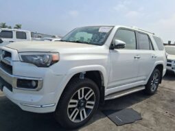 
										Salvaged Cars 2016 Toyota 4-Runner full									