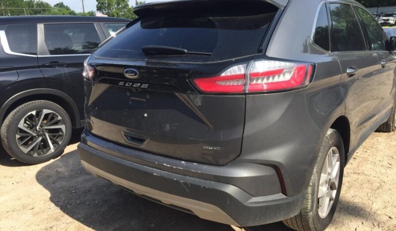 
								Salvaged Cars 2024 Ford Edge full									