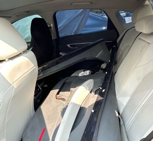 
								Salvaged Cars 2023 Hyundai Sonata full									
