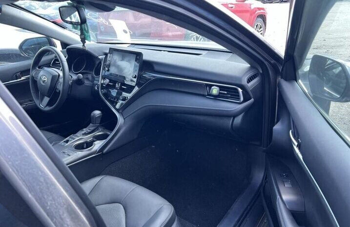
								Salvaged Cars 2024 Toyota Camry full									