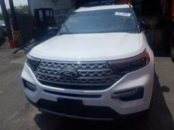 Salvaged Cars 2022 Ford Explorer