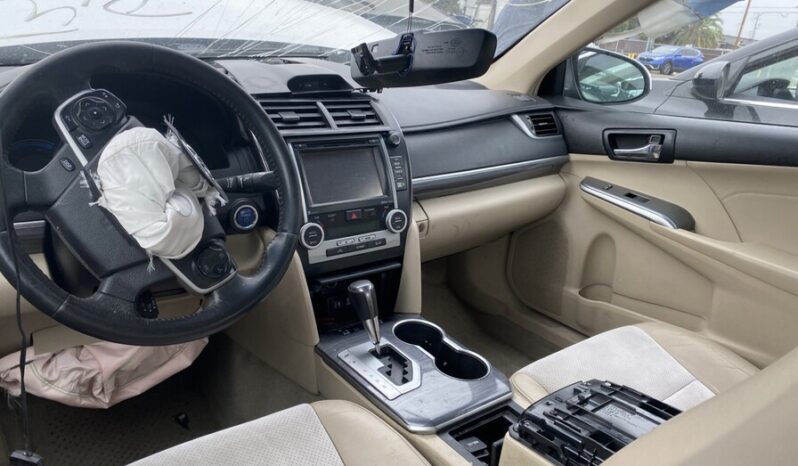 
								Salvaged Cars 2014 Toyota Camry full									