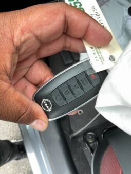 
										Salvaged Cars 2024 Nissan Versa full									