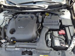 
										Salvaged Cars 2023 Nissan Maxima full									