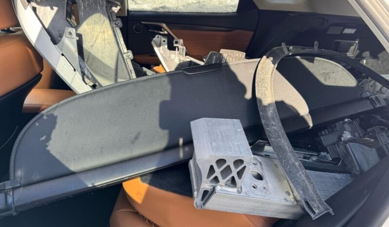 
								Salvaged Cars 2022 Lexus RX 350 full									