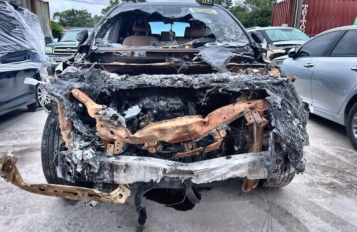 
								Salvaged Cars 2024 Lexus RX full									