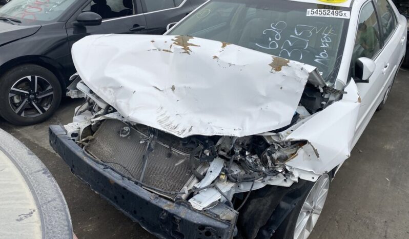 
								Salvaged Cars 2014 Toyota Camry full									