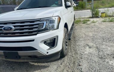 Salvaged Cars 2021 Ford Expedition MAX