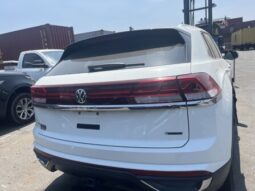 
										Salvaged Cars 2024 Volkswagen Atlas Cross Sport full									