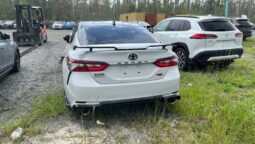 
										Salvaged Cars 2021 Toyota Camry full									