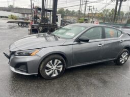 
										Salvaged Cars 2024 Nissan Altima full									