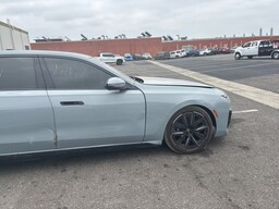 Salvaged Cars 2024 BMW 740i