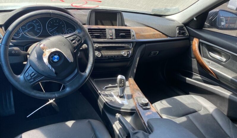 
								Salvaged Cars 2016 BMW 320i full									