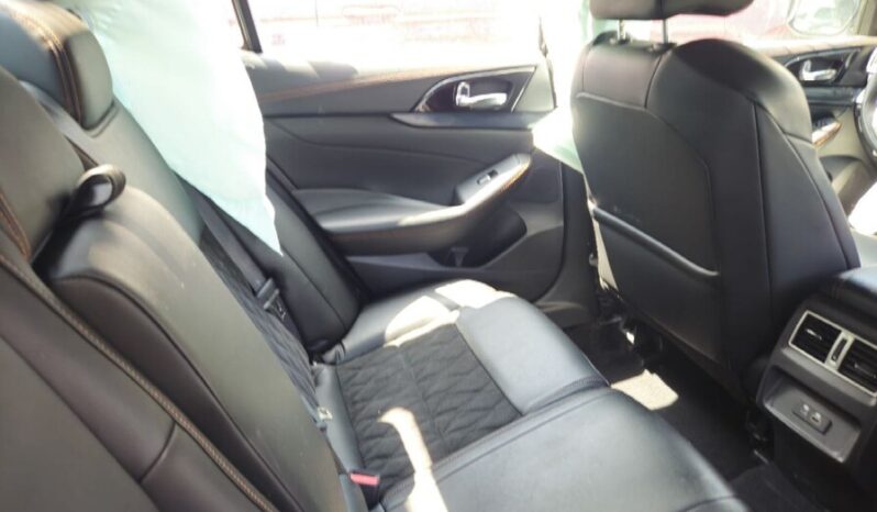 
								Salvaged Cars 2023 Nissan Maxima full									