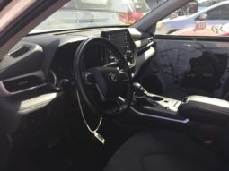 Salvaged Cars 2020 Toyota Highlander