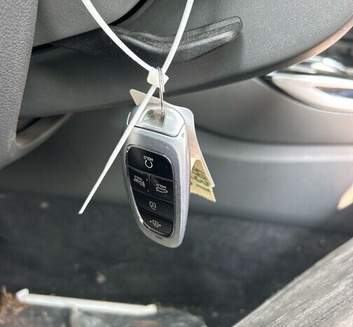 
								Salvaged Cars 2023 Hyundai Sonata full									