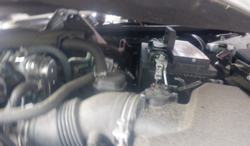 
								Salvaged Cars 2023 Toyota Camry full									