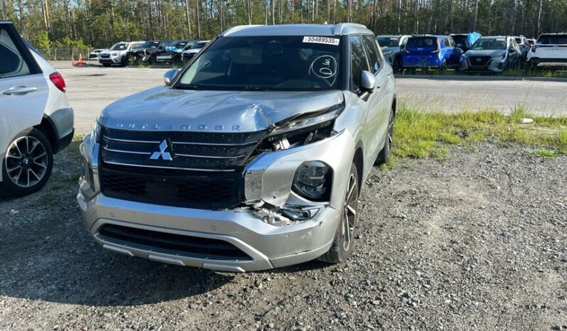 
								Salvaged Cars 2024 MITSUBISHI Outlander full									