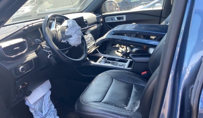 
								Salvaged Cars 2020 Ford Explorer full									