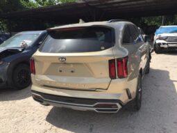 Salvaged Cars 2021 Kia Sorento