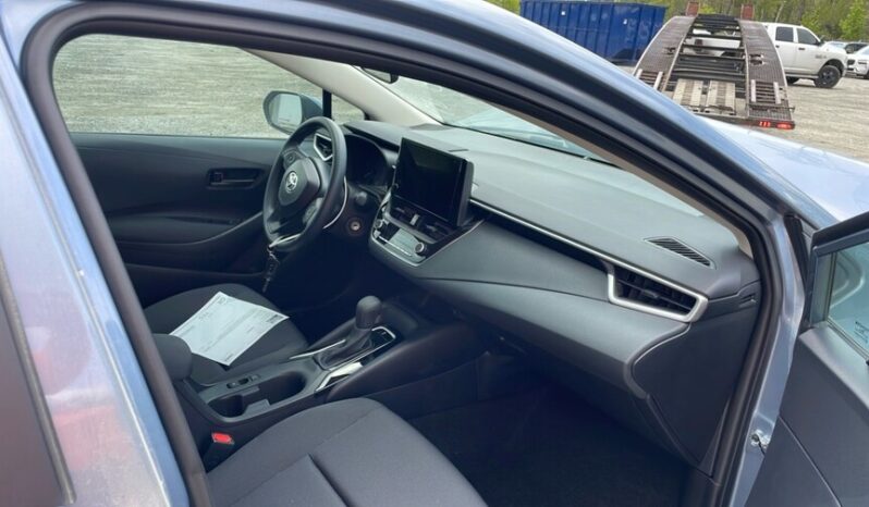 
								Salvaged Cars 2025 Toyota Corolla full									