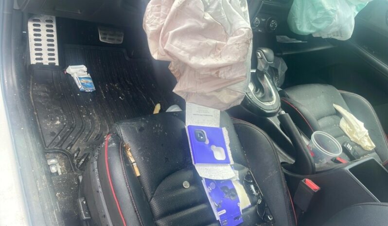 
								Salvaged Cars 2021 Kia Forte full									