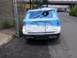 
										Salvaged Cars 2021 Ford Explorer full									