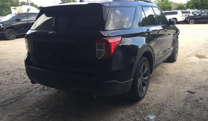 
								Salvaged Cars 2023 Ford Explorer full									