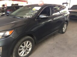 Salvaged Cars 2022 Kia Sorento