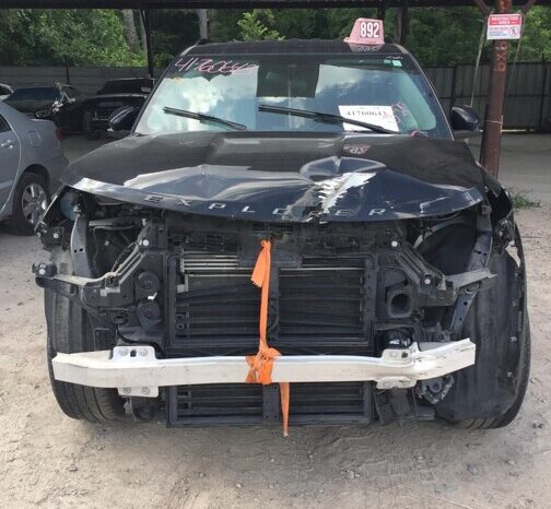 
								Salvaged Cars 2023 Ford Explorer full									