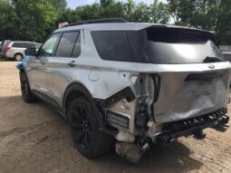 Salvaged Cars 2022 Ford Explorer