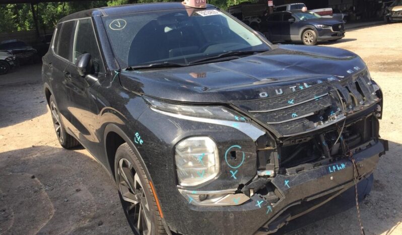 
								Salvaged Cars 2024 MITSUBISHI Outlander full									