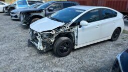 
										Salvaged Cars 2015 Toyota Prius full									