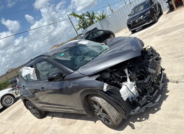 
								Salvaged Cars 2023 Nissan kicks full									