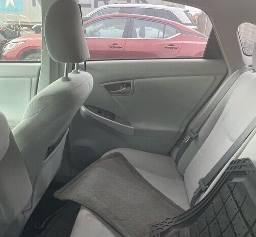 
								Salvaged Cars 2013 Toyota Prius full									