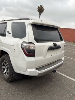 Salvaged Cars 2019 Toyota 4-Runner